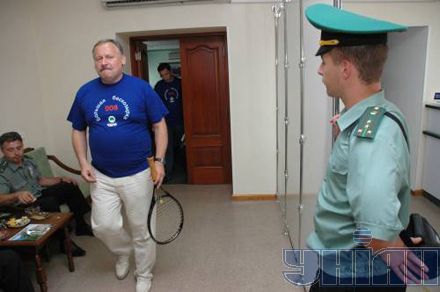 Затулін просто в аеропорту показав, навіщо приїхав в Україну (фото)