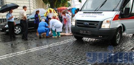 Жінці стало зле під час свята на Софійській площі (фото)