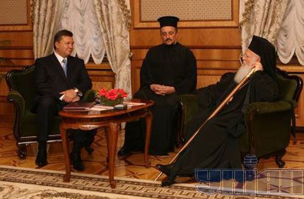 Варфоломей назвал Януковича 'демократической оппозицией' (фото)