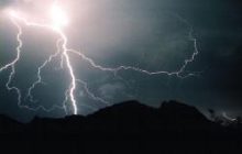 Сімох родичів уразило блискавкою в Криму