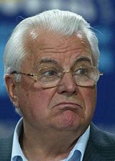 Кравчук пропонує позбавляти громадянства «подвійних» кримчан