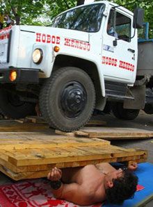 По Дмитрию Халаджи прошла автоколонна весом 20 тонн (фото)