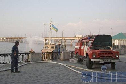 Пожежа висотки в Дніпропетровську (фото)