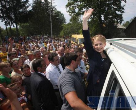 Тимошенко і Турчинов у селах Буковини та на Калинівському ринку (фото)