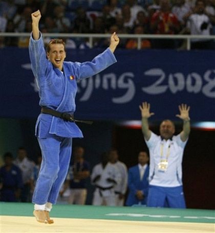 Олимпийские чемпионы в дзю-до и фехтовании (добавлены фото)