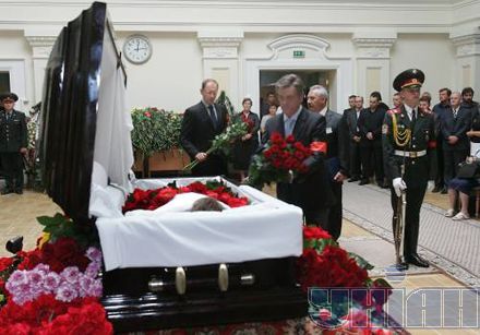 В Киеве попрощались с Михаилом Сиротой (фоторепортаж)