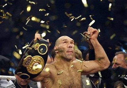 Николаю Валуеву присудили титул чемпиона мира (добавлены фото)