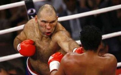 Николаю Валуеву присудили титул чемпиона мира (добавлены фото)