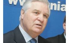 Высылка дипломатов - крайность, напоминающая холодную войну?