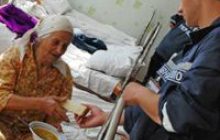 Психологи МНС надають допомогу евакуйованим жителям (фоторепортаж)