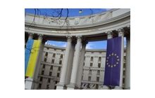 Украина: по внешней политике опять “двойка”