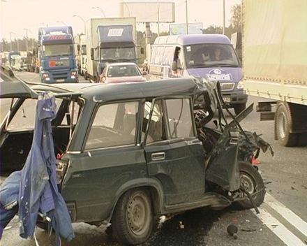 У Києві зіткнулися чотири автомобілі (фото)