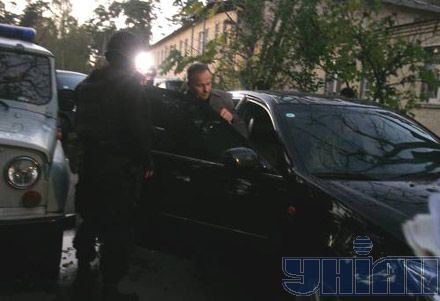 'Альфа' забирает судью, который будет рассматривать жалобу Ющенко (фото)