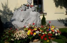 Пам`ятник кримському вчителю відкрили в Сімферополі (фото)