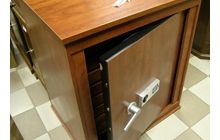 Производители сейфов зарабатывают на финансовом кризисе
