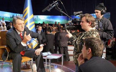 Ющенко политикам-популистам руки бы отбил