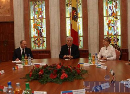 Тимошенко и Путин в Кишиневе (фото)