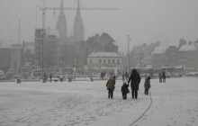В Бельгії через сніг виникли проблеми на автошляхах та в аеропортах (фоторепортаж)