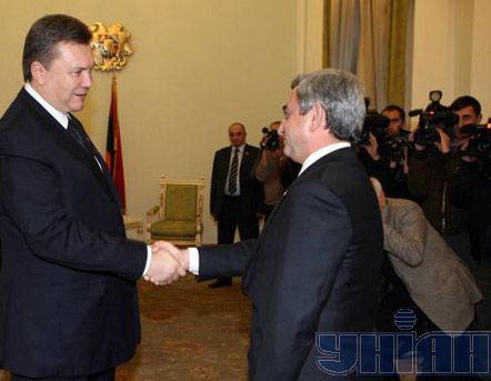 Виктор Янукович и Президент Армении Серж Саргсян 
