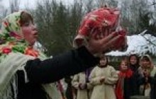 Свято Андрія: дівчата судженого виглядають, а хлопці ворота знімають