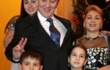 Черновецкий: справа от меня будет сидеть Дед Мороз, слева - Снегурочка