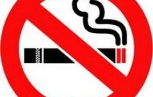 Парламент запретил курение в общественных местах Украины