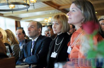 Засновник групи компаній ”Інтерпайп” Віктор Пінчук з дружиною, головою Фонду ”АнтиСНІД” Оленою Франчук 