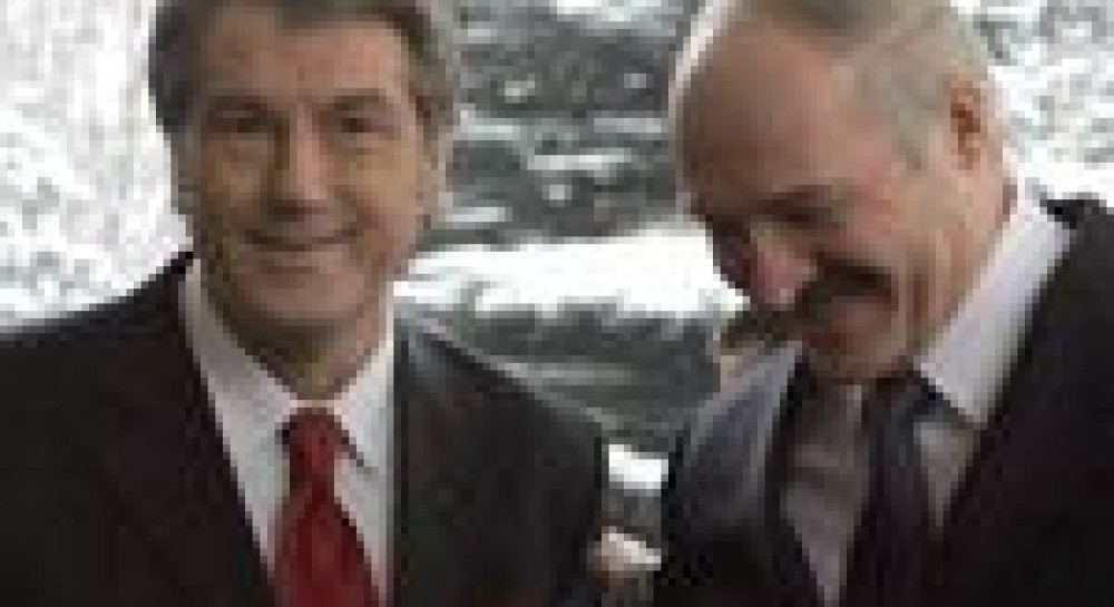 Ющенко и Лукашенко объединила Россия