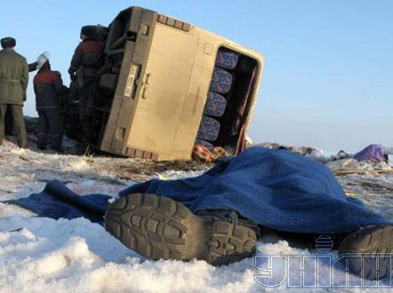 Авария автобуса Харьков - Купянск (фото)