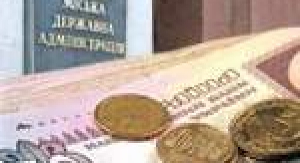 ПРОВІДНІ ЮРИСТИ ВКРАЙ НЕГАТИВНО ОЦІНЮЮТЬ ІНІЦІАТИВИ ЧЕРНОВЕЦЬКОГО
