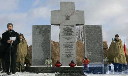 Президенты Украины и Польши в с.Гута Пеняцка (фото)