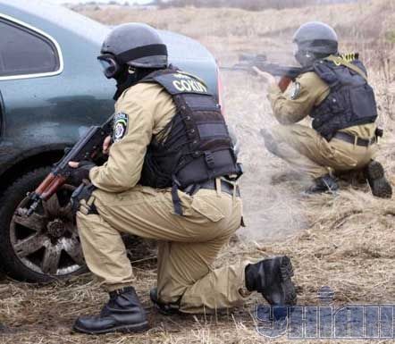 Луценко: МВД готово к любому развитию событий (добавлены фото)