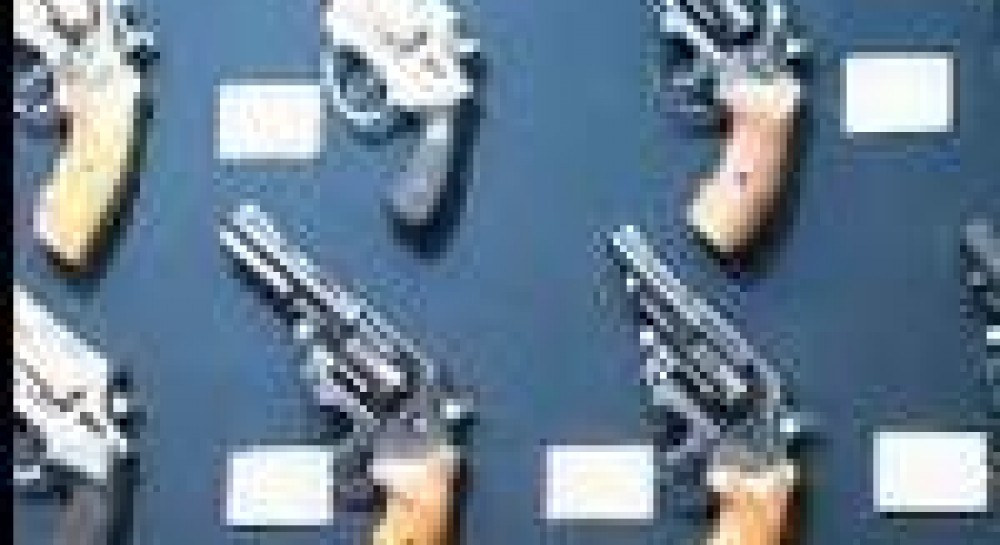 ХТО І ЧИМ ОЗБРОЇТЬ УКРАЇНЦІВ...
