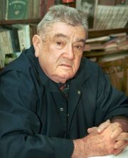 Євген Весник