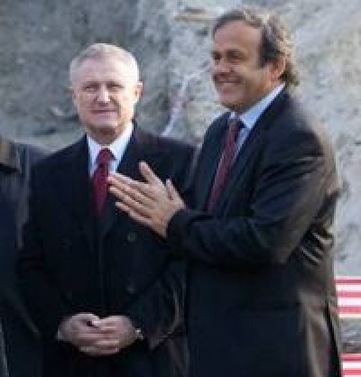 Платини: не будет стадиона в Киеве - не будет Евро в Украине