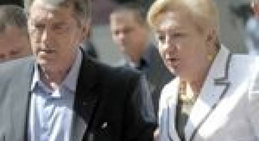 Віхи тижня: село і Юля, автономний Балога і всепереможна Віра