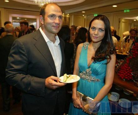 Лев Парцхаладзе зі своєю дружиною Олесею 