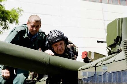 Литвин нашел место, еще надежнее, чем Верховная Рада (добавлены фото)