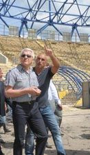 Литвин на стадіоні і танковому заводі (фоторепортаж)