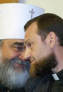 Митрополит Украинской автокефальной православной церкви Мефодий (Кудряков) и президент Синода Немецкой Евангельско-Лютеранской Церкви Андрей Гамбург