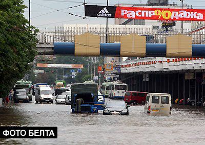 Мінськ затопило в результаті дводенних злив (фото)