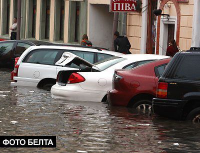 Мінськ затопило в результаті дводенних злив (фото)