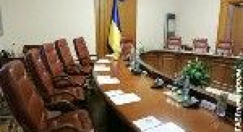 Отставка Мельника, или Метем Кабмин дальше…