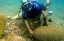 Піротехніки знешкоджують знайдену в морі в Криму авіаційну міну