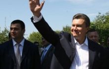 Кирила в Україні першим зустрів Янукович