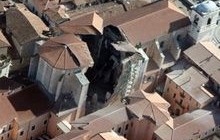 Землетрясение раскрыло старинную фреску в церкви
