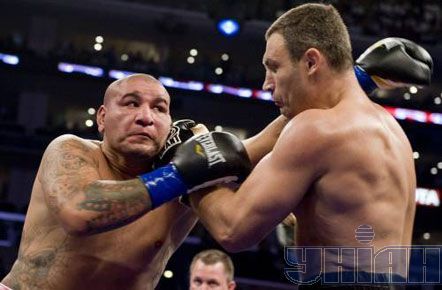 Сталлоне і Шварценеггер дивляться бій Кличко - Арреола (фото)