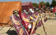 В бельгійському Намюрі стали табором воїни Римської імперії (фоторепортаж)