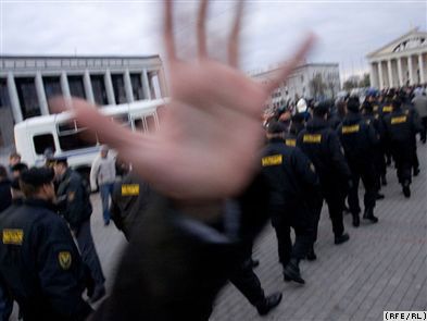 Спецназ жорстоко розігнав акцію солідарності в Мінську (фото)