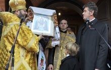 Ющенко благословили на родине (фото)